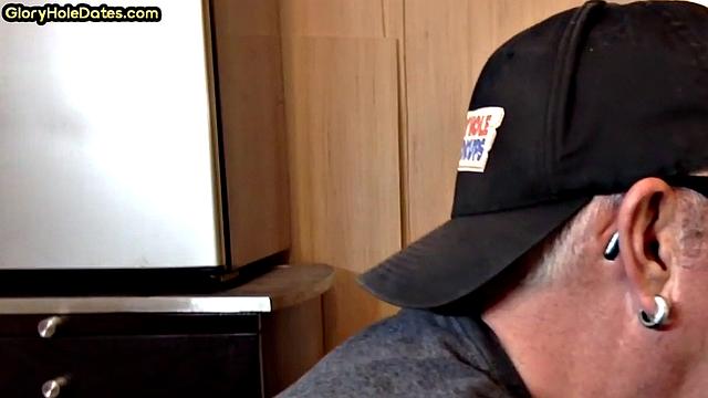 Blowjob gloryhole DILF sucks in amateur closeup POV