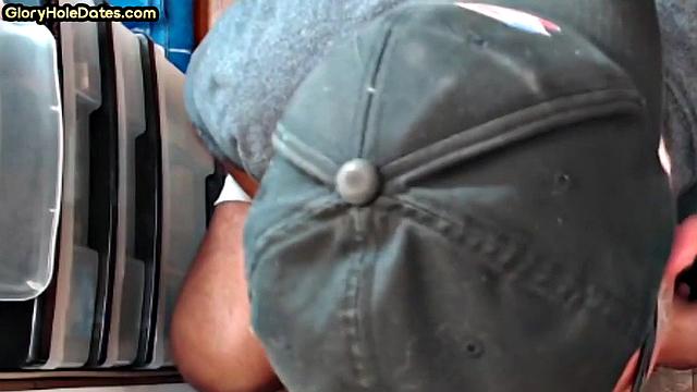 Blowjob gloryhole DILF sucks in amateur closeup POV