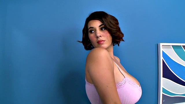 Elaina Gregory's Tight Titty Top Try-Outs