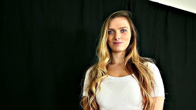 Tattooed blonde amateur gives head & gets a cumshot in reverse cowgirl