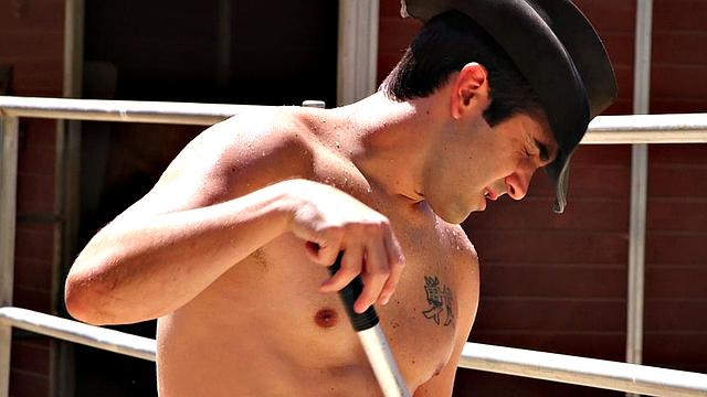 Natalie gets ass-fucked on vamera