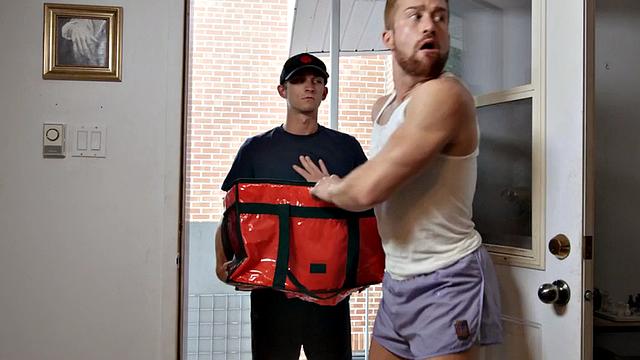 Str8 gay loves hard fucking in asshole by big white dick