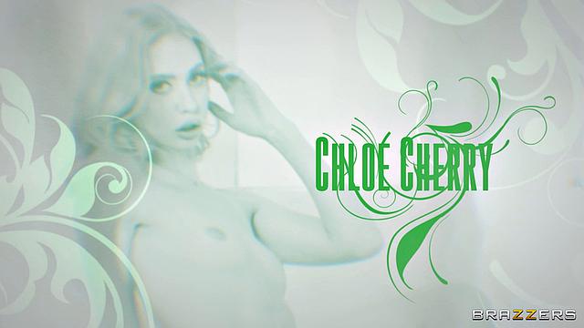 Massaging Chloe Cherry