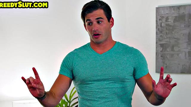 Petite tattooed bae smashed in missionary on bed