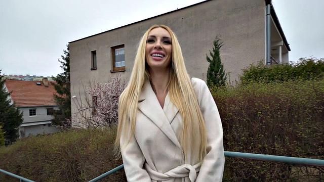 Stunning MILF deepthroating POV