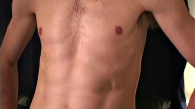 Рикки шеф-повар, но лучше раскрывается без одежды