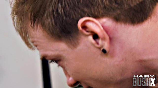 Busty MILF enjoys pussyfucking