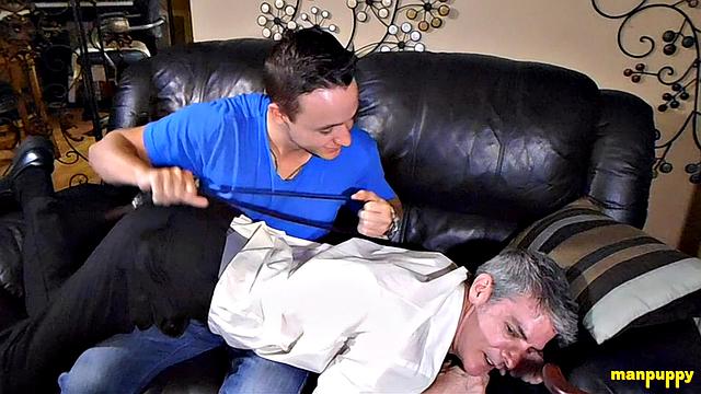Twink Takes Control and Spanks the Counselor - Tristan Sweet, Richard Lennox