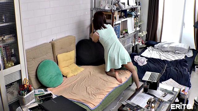 Meet erotic model Kanade Mizuki