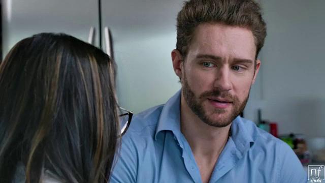 Show And Tease - S13:E6