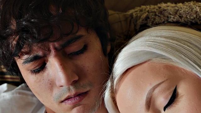 Short guy doggystyling huge-titted inlaw