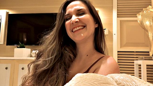 Cute anal babe assdrilled at home before blowjob