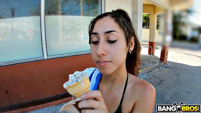 Kira's Vacation Day 2