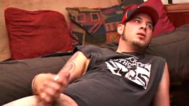 Skater Elijah Beats Off