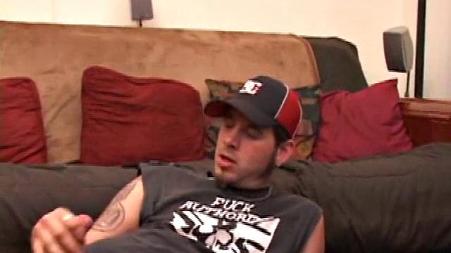 Skater Elijah Beats Off