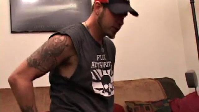 Skater Elijah Beats Off