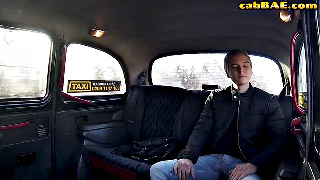 Amateur taxi driver gets pussy drilled