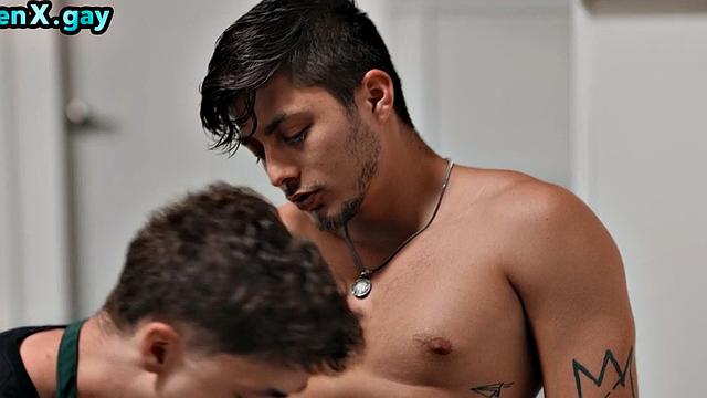 Ass fucked gay gets smashed by BWC in tight anal hole