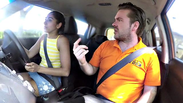 Arab rimming babe car fucked by driving tutor
