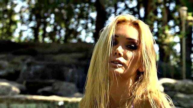 MILFs Illustrated: Scene One