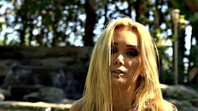 MILFs Illustrated: Scene One