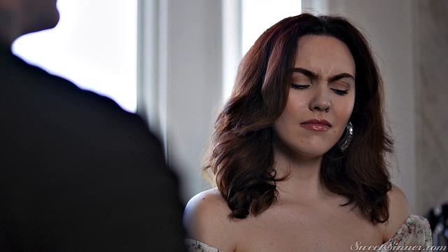 The Hot Wives 6 Scene 2 - Prize