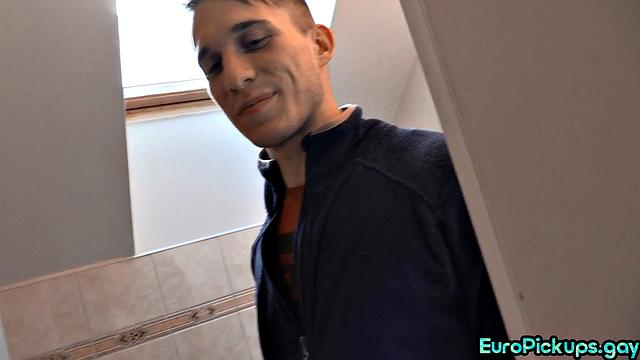 Cute stud gets butthole stretched