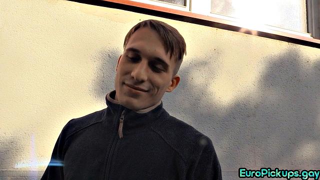 Cute stud gets butthole stretched