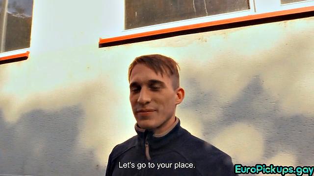 Cute stud gets butthole stretched