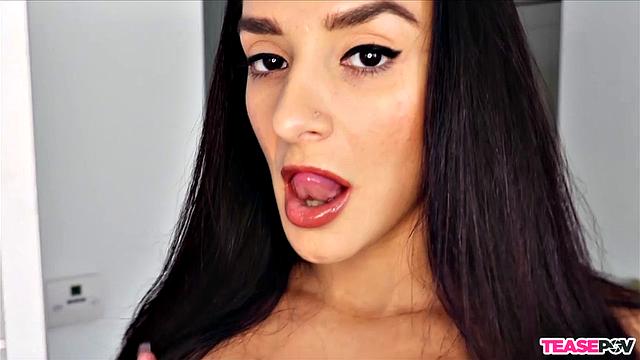 Sheena Ryder: Sensual Sucking