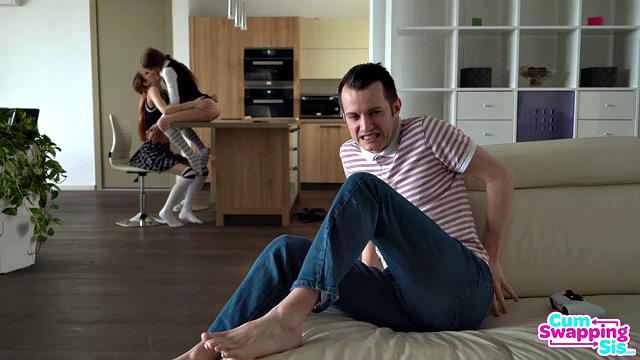 Stepbro's Big Idea Keeps Me Out Of Trouble - S4:E10