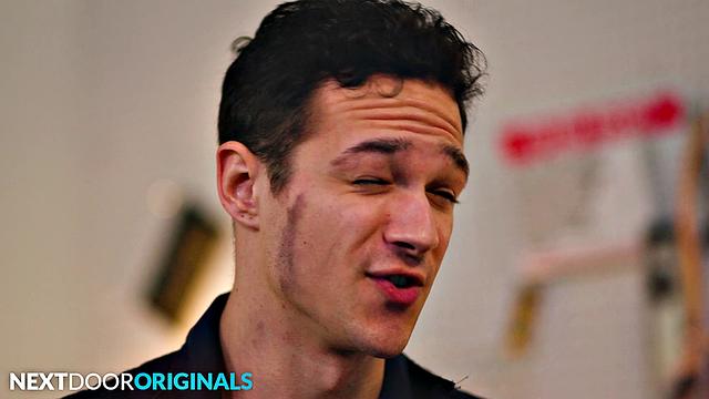 Крутая трахачка - Картер Вудс жестко долбит Джейдена Маркоса в гараже