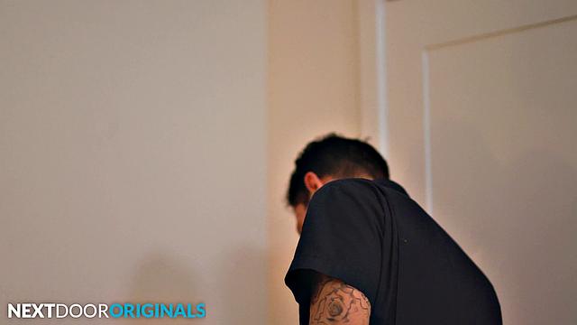 Hot AF Mechanic Dicked Down By Hunk Carter Woods - Jayden Marcos