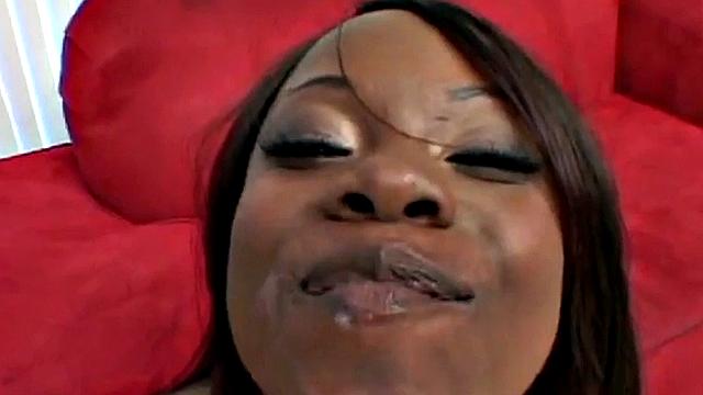 две чернокожие красотки в жёстком mmf - глотают сперму с удовольствием