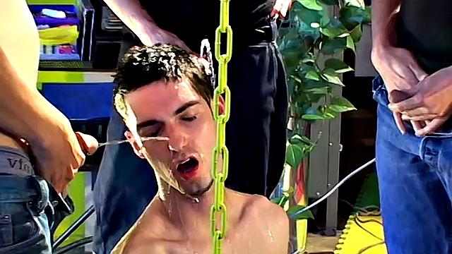 Kaleb Gets Filled & Drenched - Kaleb Scott, Ian Madrox
