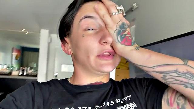 Amateur BTS les 3some pussyeating and strapon sex