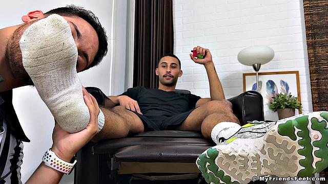 Luca's Feet Get Worshiped - Luca