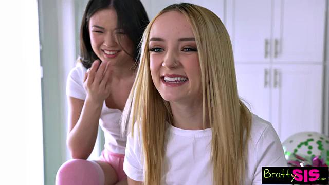 стервозная сводная сестра воплощает тройную фантазию во время матча