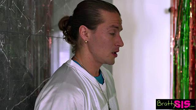 My Stepsis Is A Super Slut - S25:E12