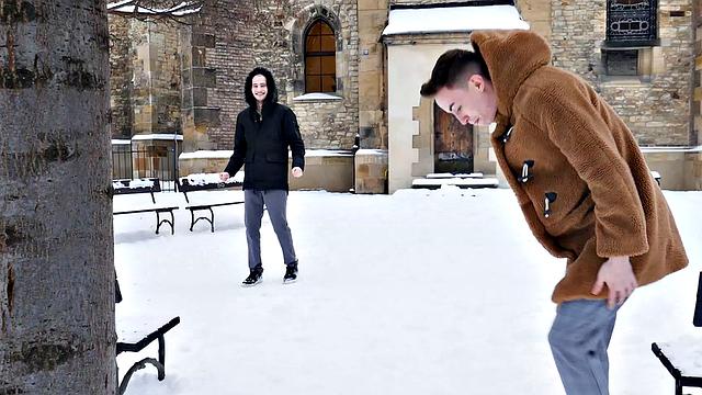 Frosted Twink Deluxe