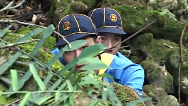 Slim Asian scouts banging outdoor couple after blowjob