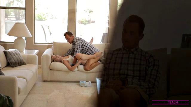 Caught With A Big Surprise - S1:E3