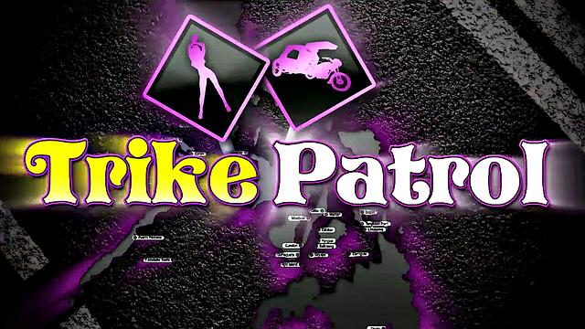 Азиатская красавица Macky ярко трахается с туристом в поездке