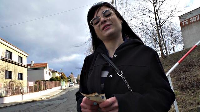 Picked up spex amateur spreads pussy