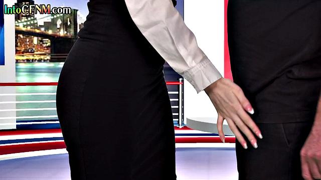 Cumthirsty babe gets facial