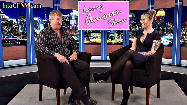 Cumthirsty babe gets facial