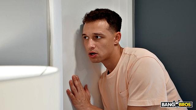 Asteria Gets Banged in Shower