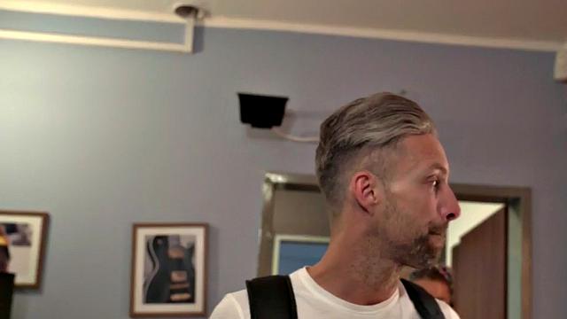 Teenage babes sharing in trio after checking into room