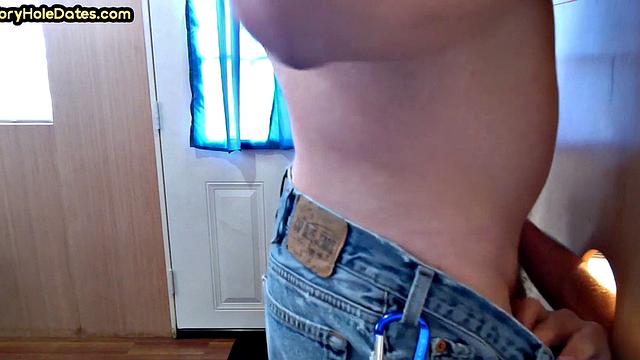 Cumloving gloryhole mature gay sucks rod in BJ video