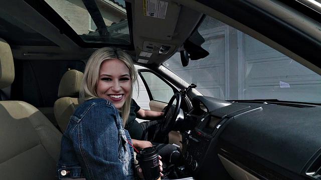 Kiara Cole - Behind the Scenes